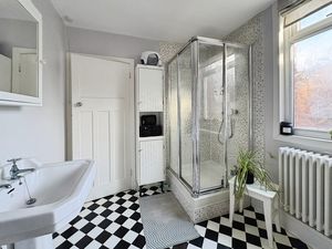 Photo 1- click for photo gallery